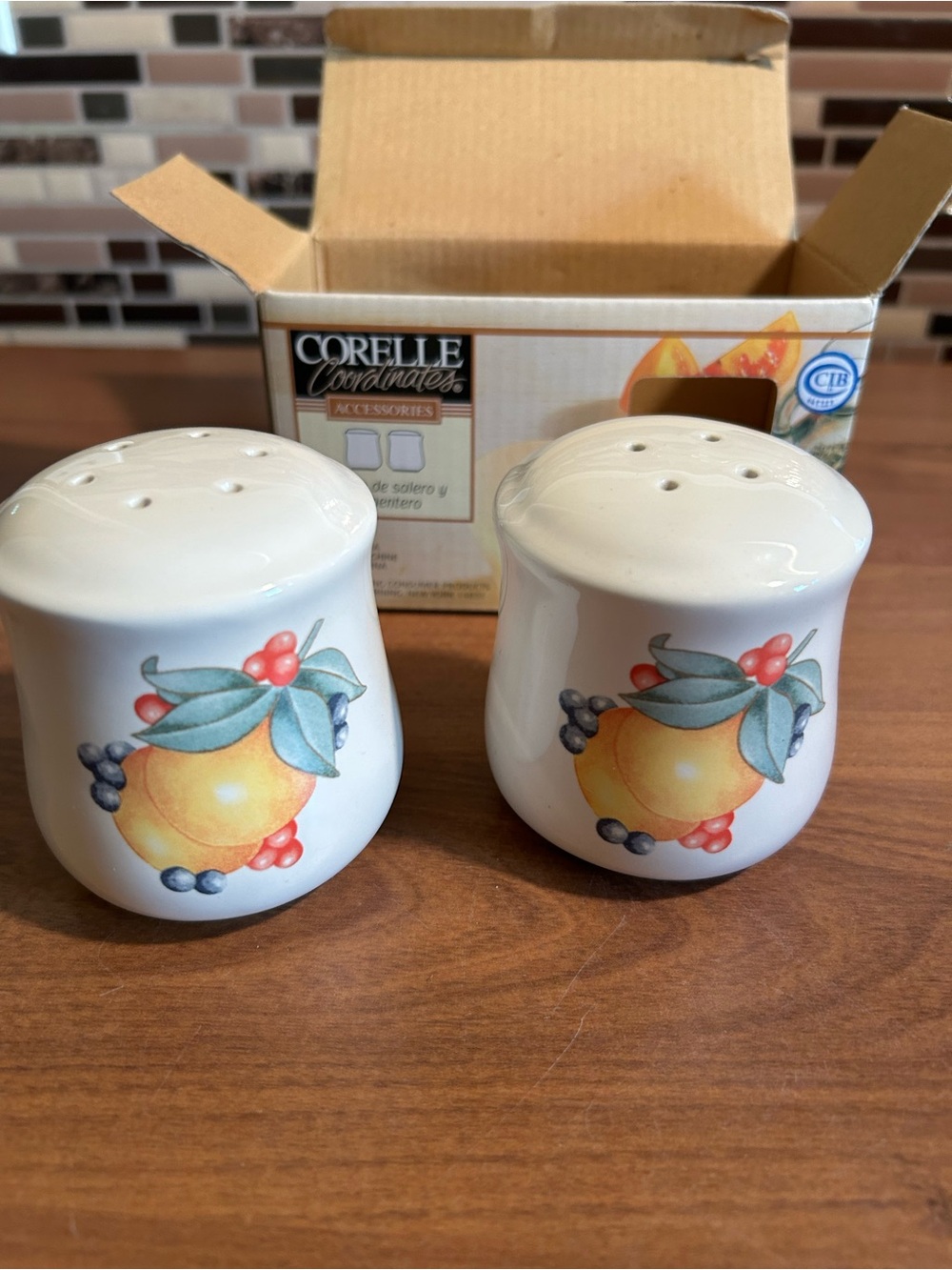 Vintage Corelle Abundance Salt and Pepper Shaker Set NIB